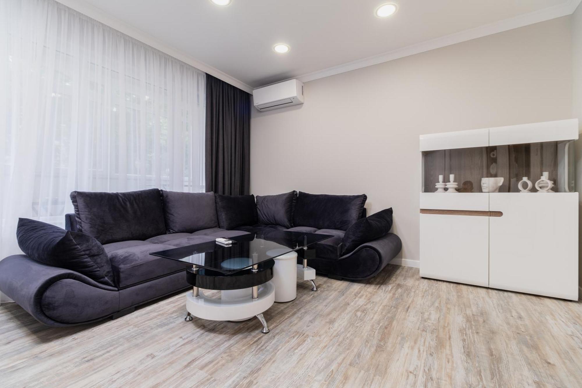 Gorgeous 2-Bedroom Apartment Plovdiv Kültér fotó