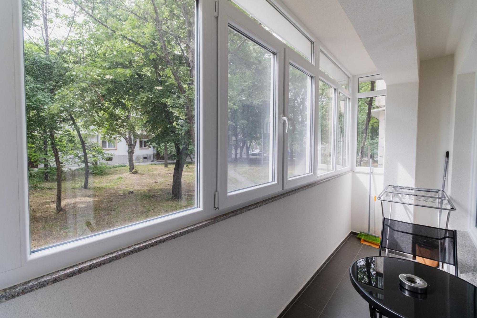 Gorgeous 2-Bedroom Apartment Plovdiv Kültér fotó